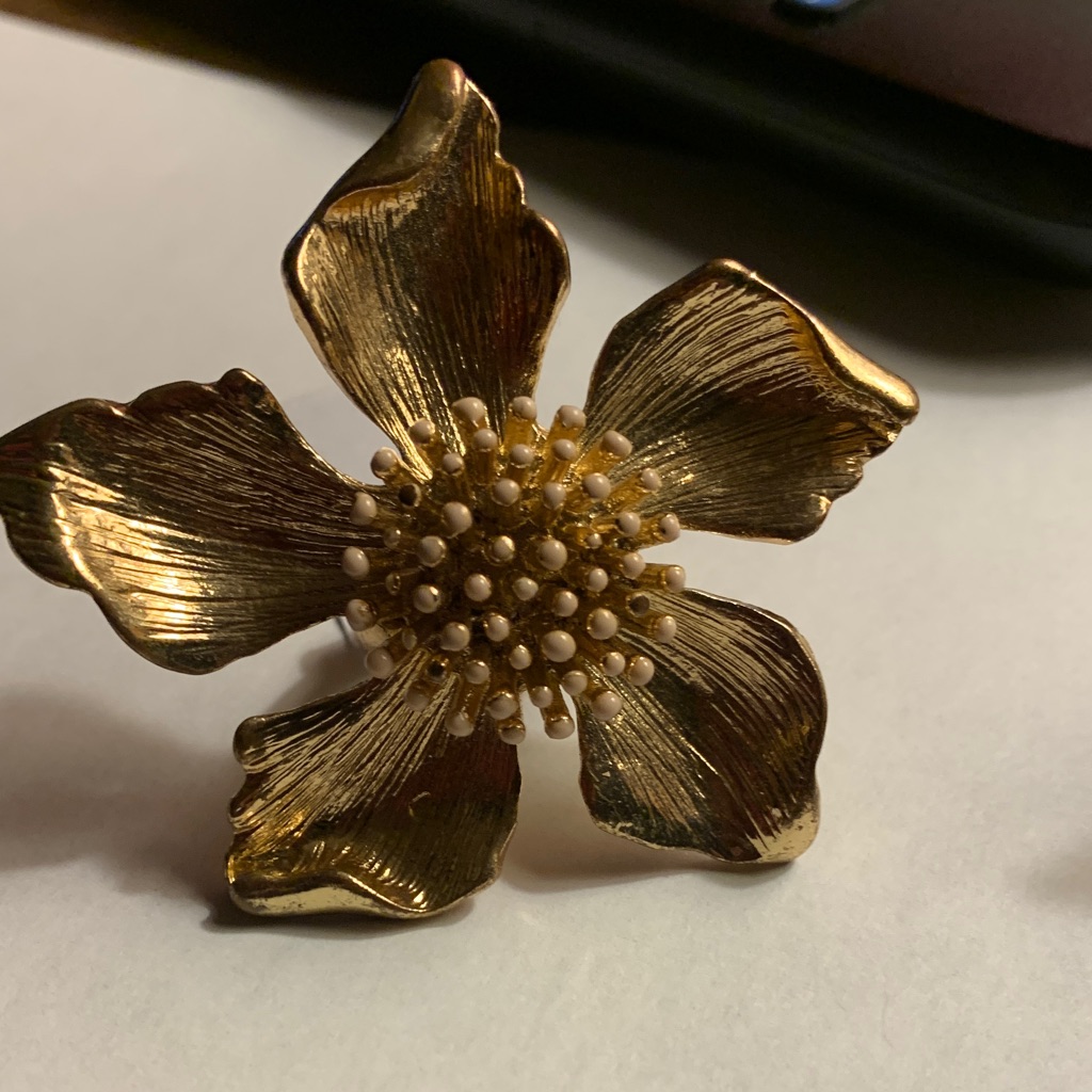 Gold Tone Floral Women Ring 10$